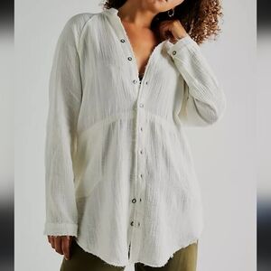 We The Free Summer Daydream Buttondown Size XS